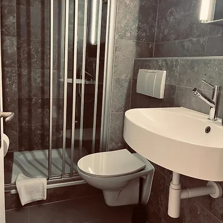 Boutique Hotel Bellevue B&B Am Brienzersee Iseltwald Interlaken Мини-отель Изельтвальд