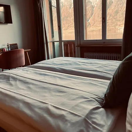 Bellevue Boutique Am Brienzersee / 3* Iseltwald